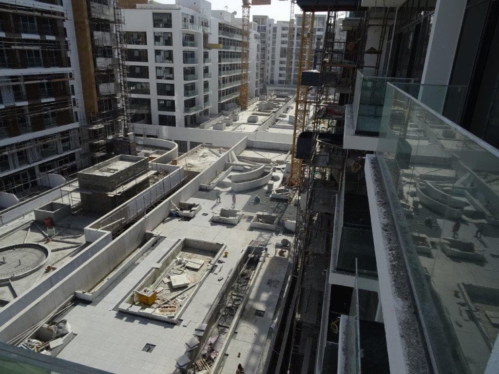 Riviera 15 - Construction
