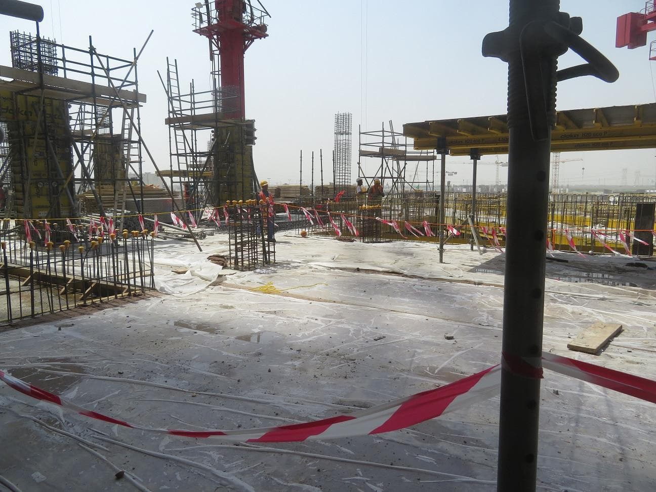 The Crest - Construction
