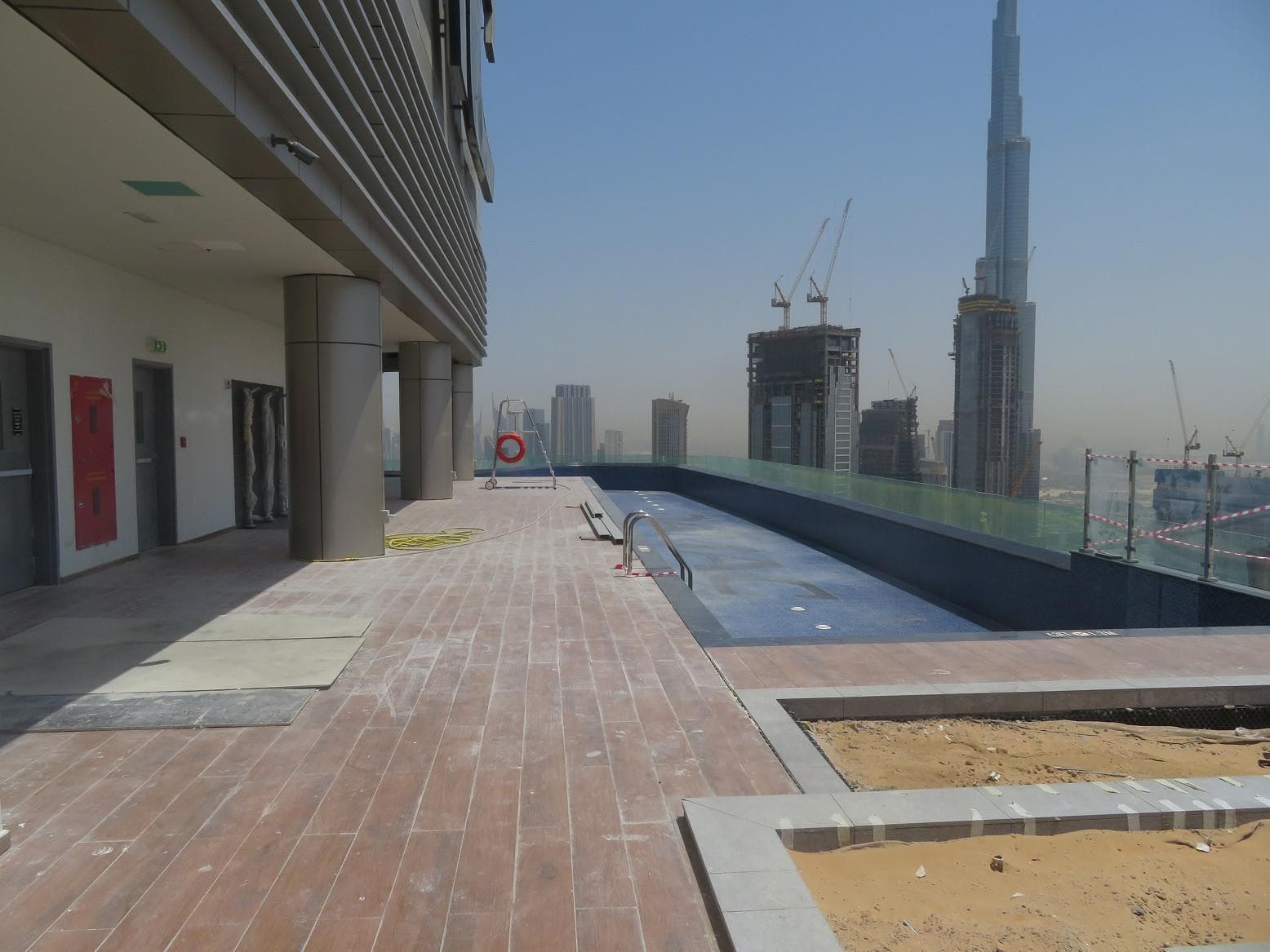 Paramount Tower Hotel & Residences - Construction