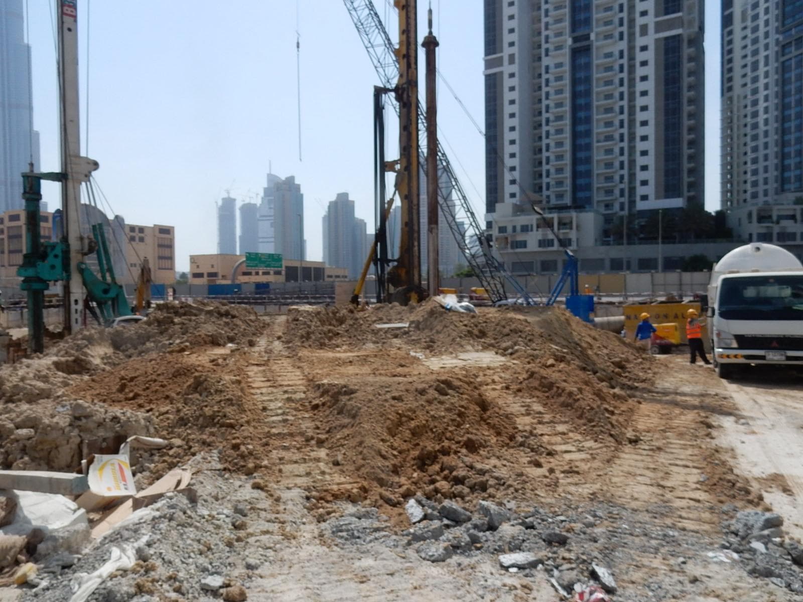 Paramount Tower Hotel & Residences - Construction