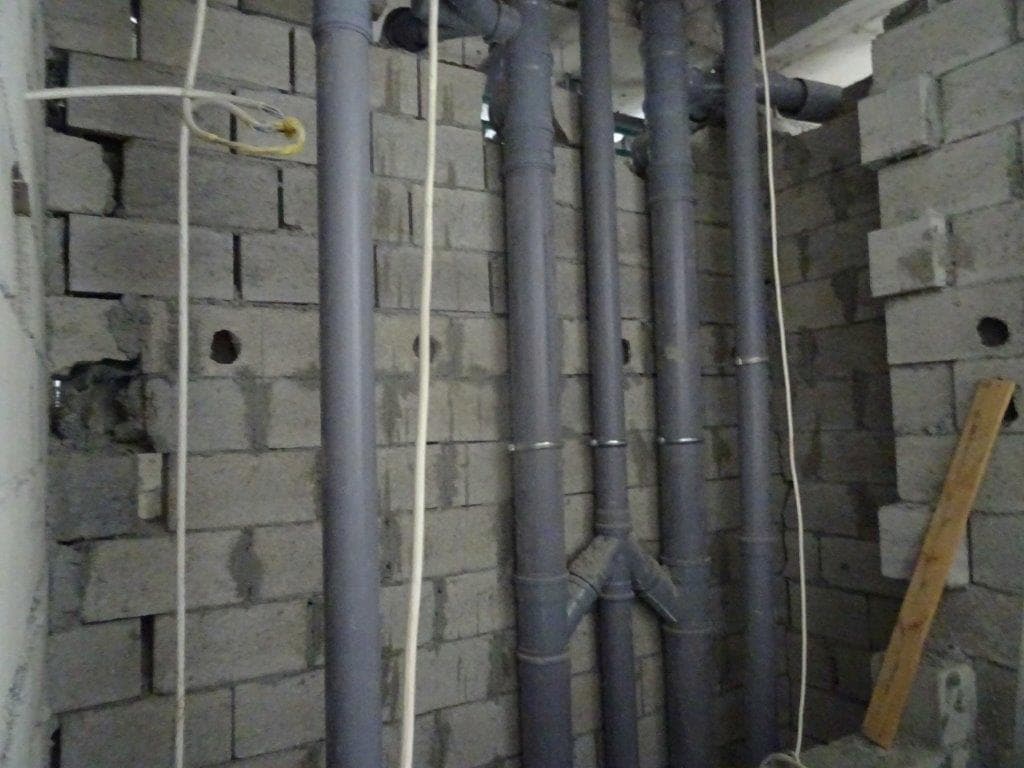 Riviera 43 - Construction