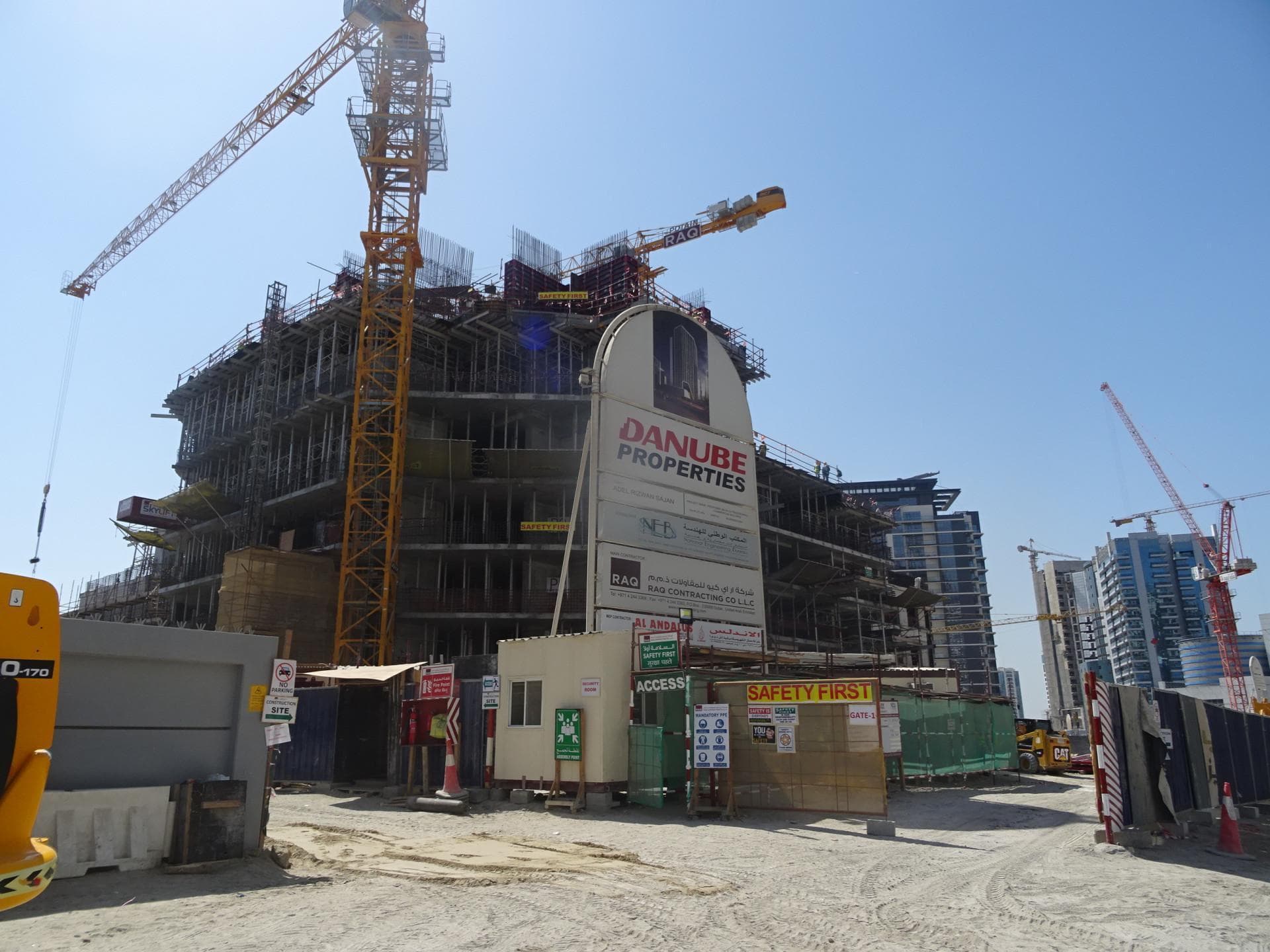 Bayz Tower - Construction