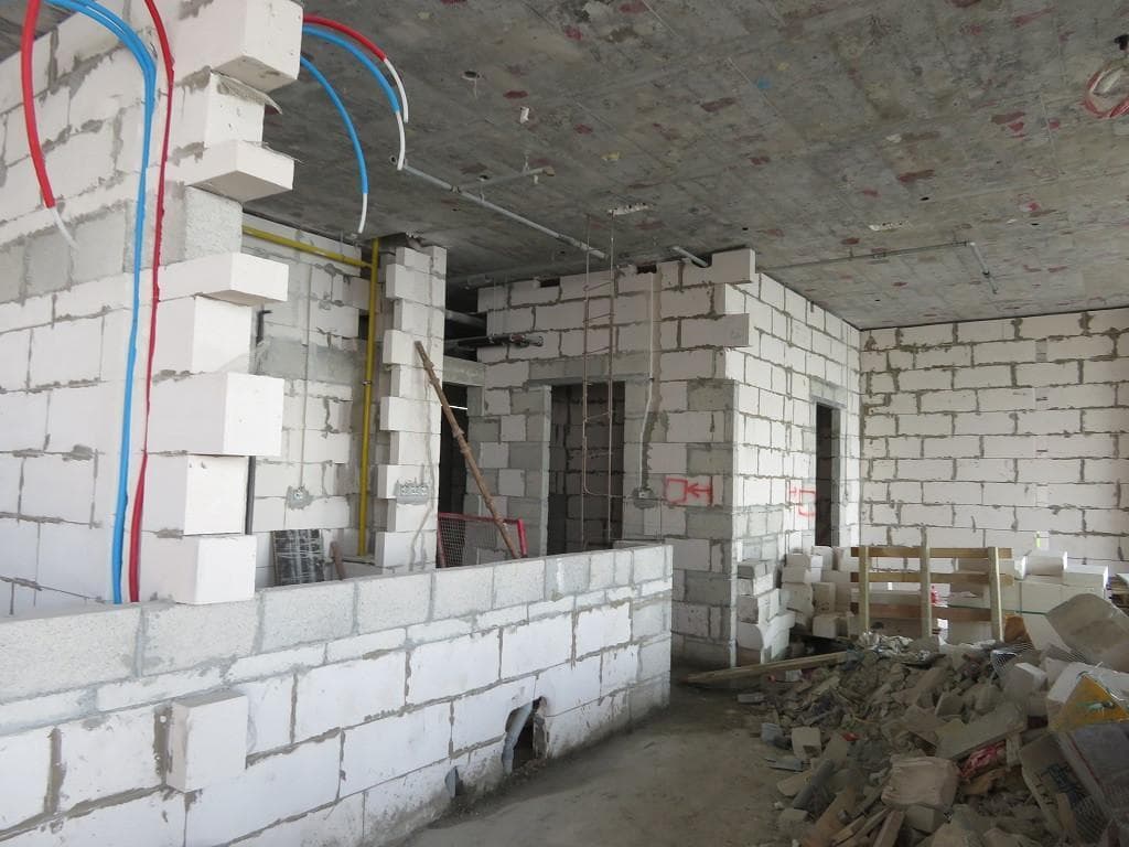 Paramount Tower Hotel & Residences - Construction