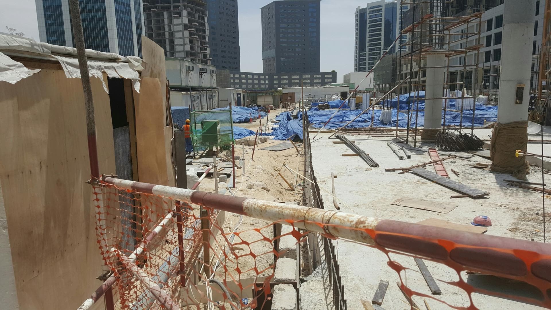 Sol Bay - Construction