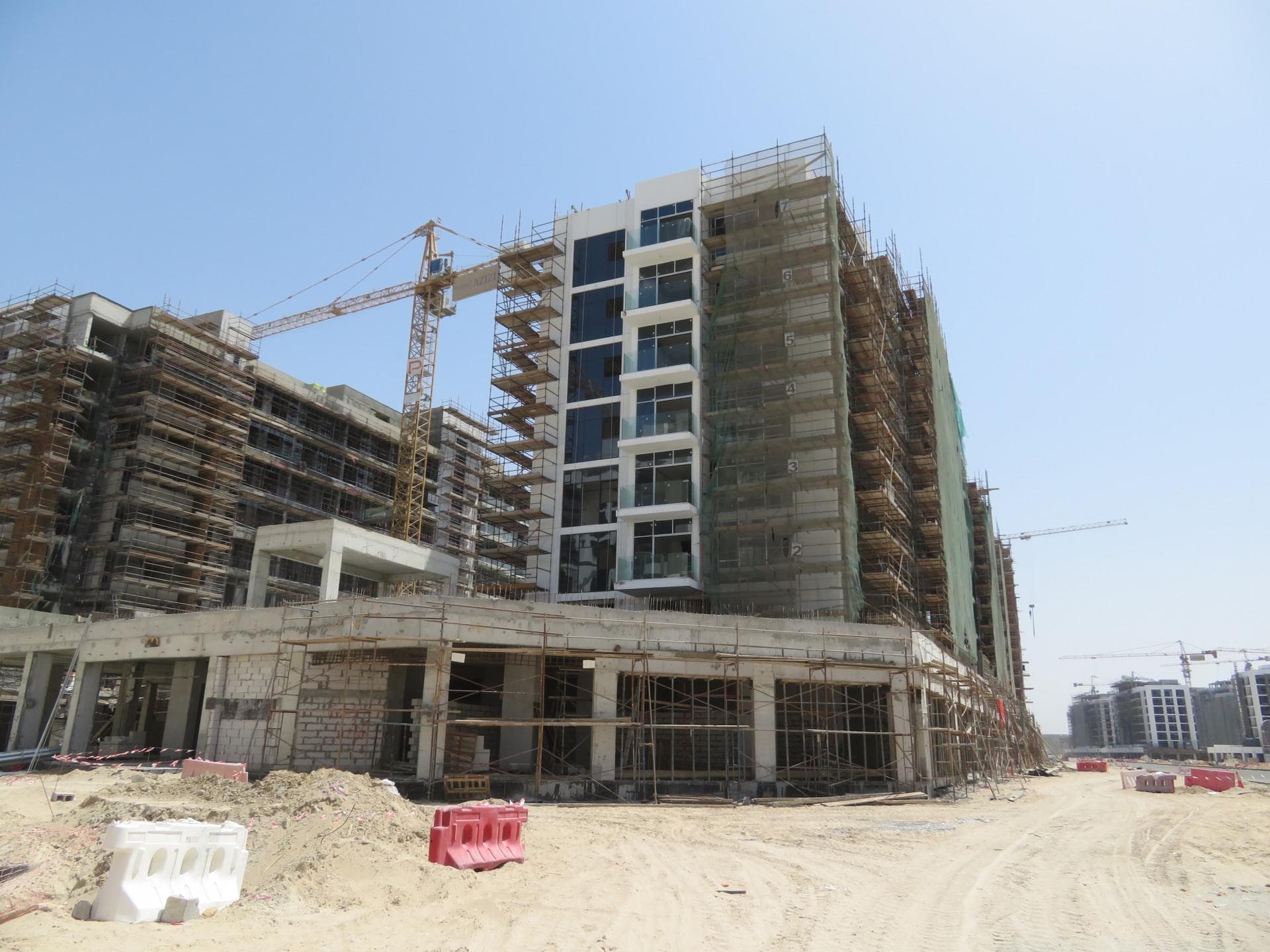 Riviera 15 - Construction