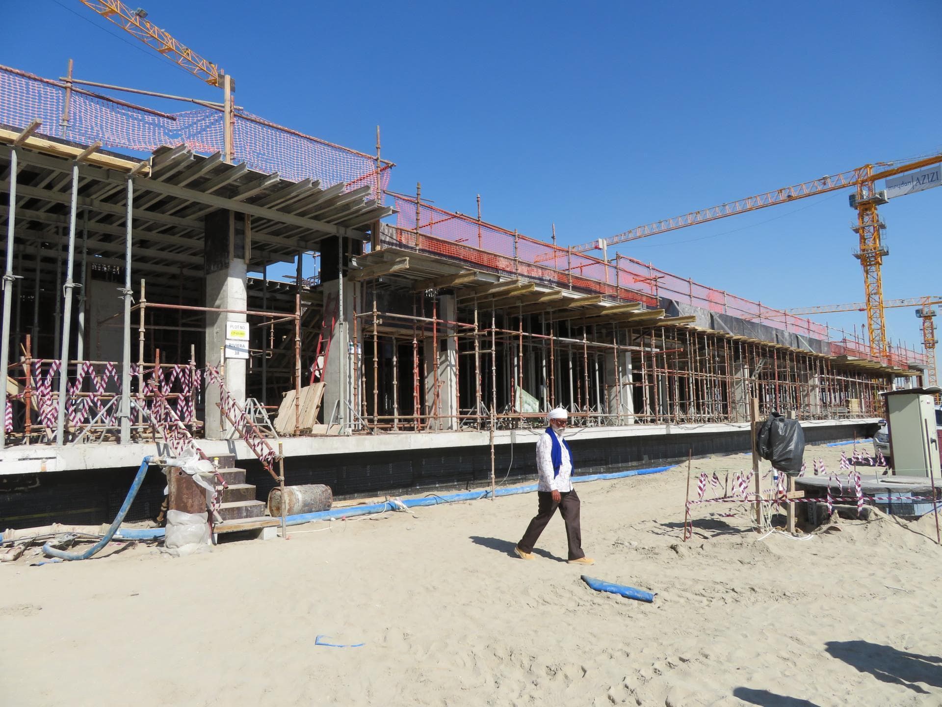 Riviera 38 - Construction