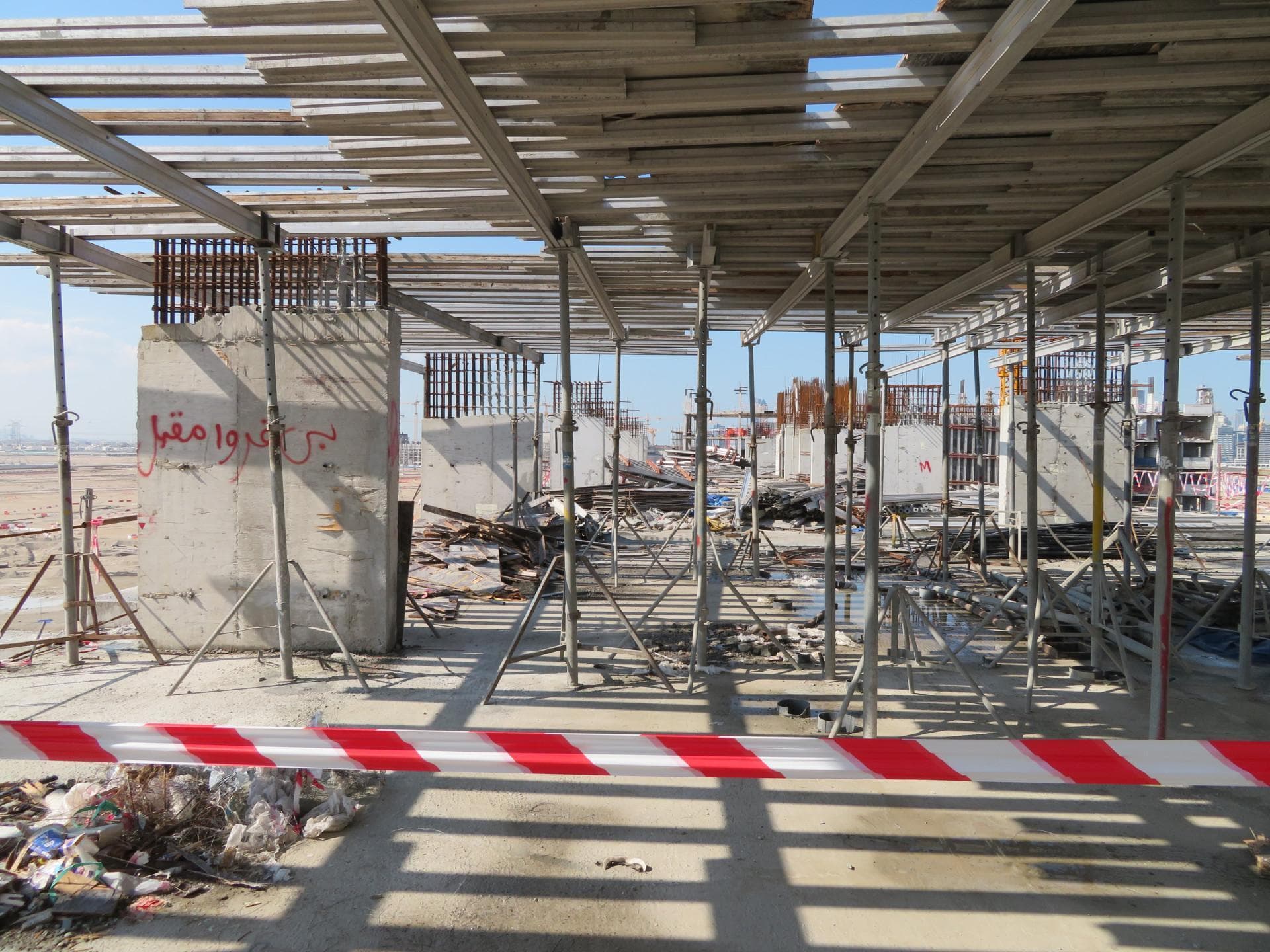 Riviera 15 - Construction