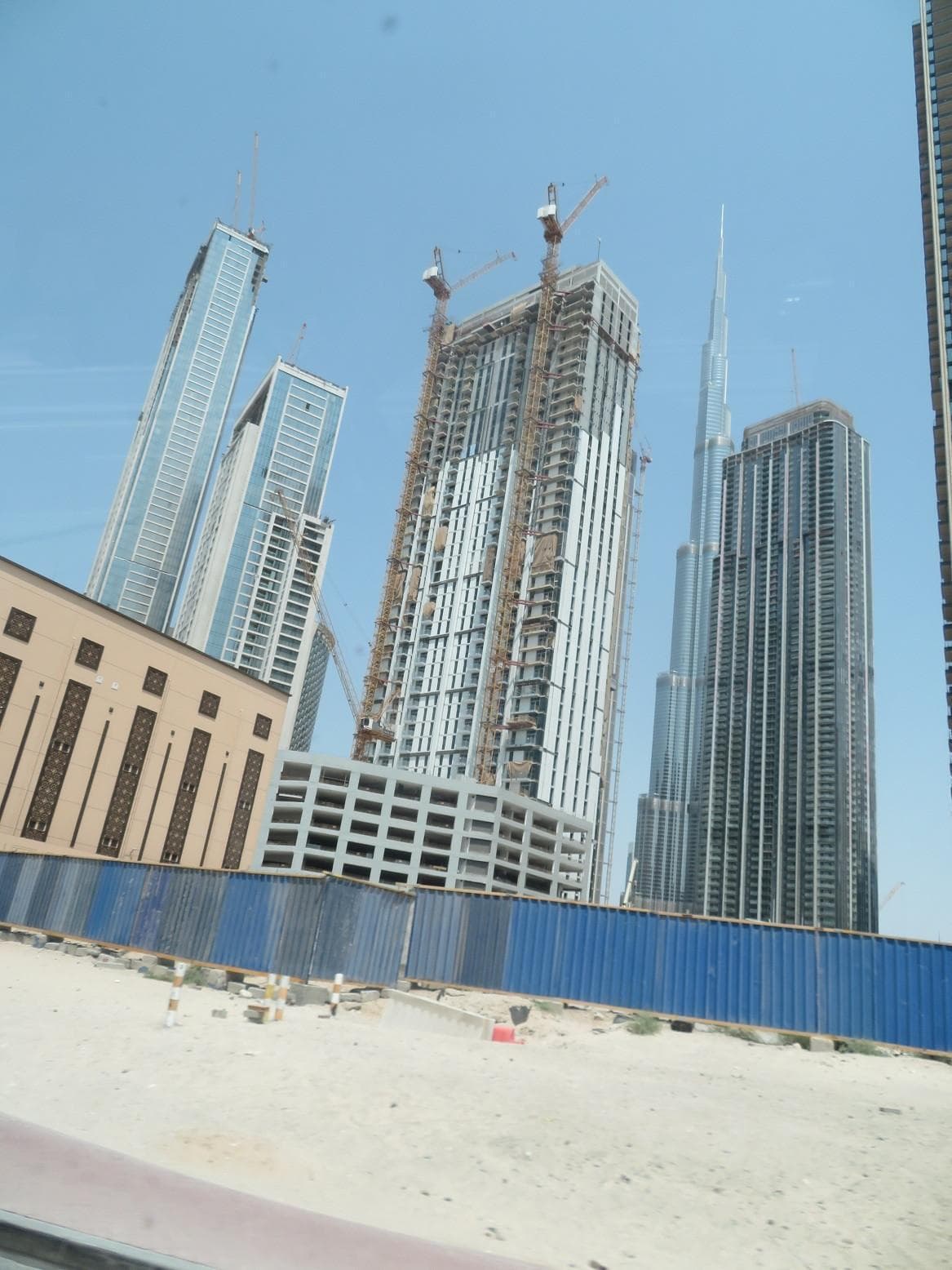 Burj Crown - Construction