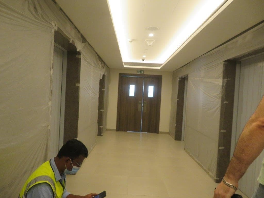 1 Residences - Construction