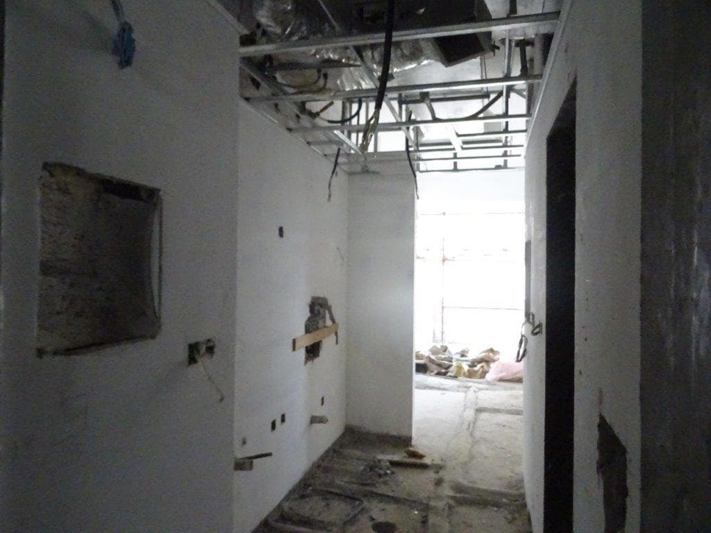 Riviera 43 - Construction