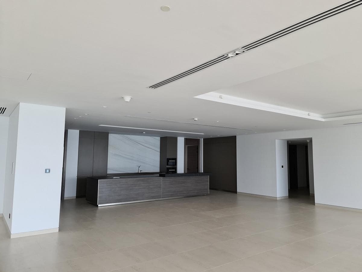W Residences Dubai The Palm - Construction