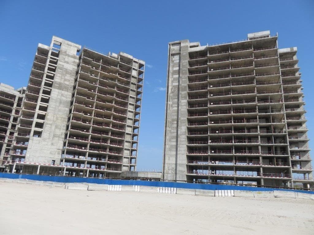 Canal Front Residences - Construction