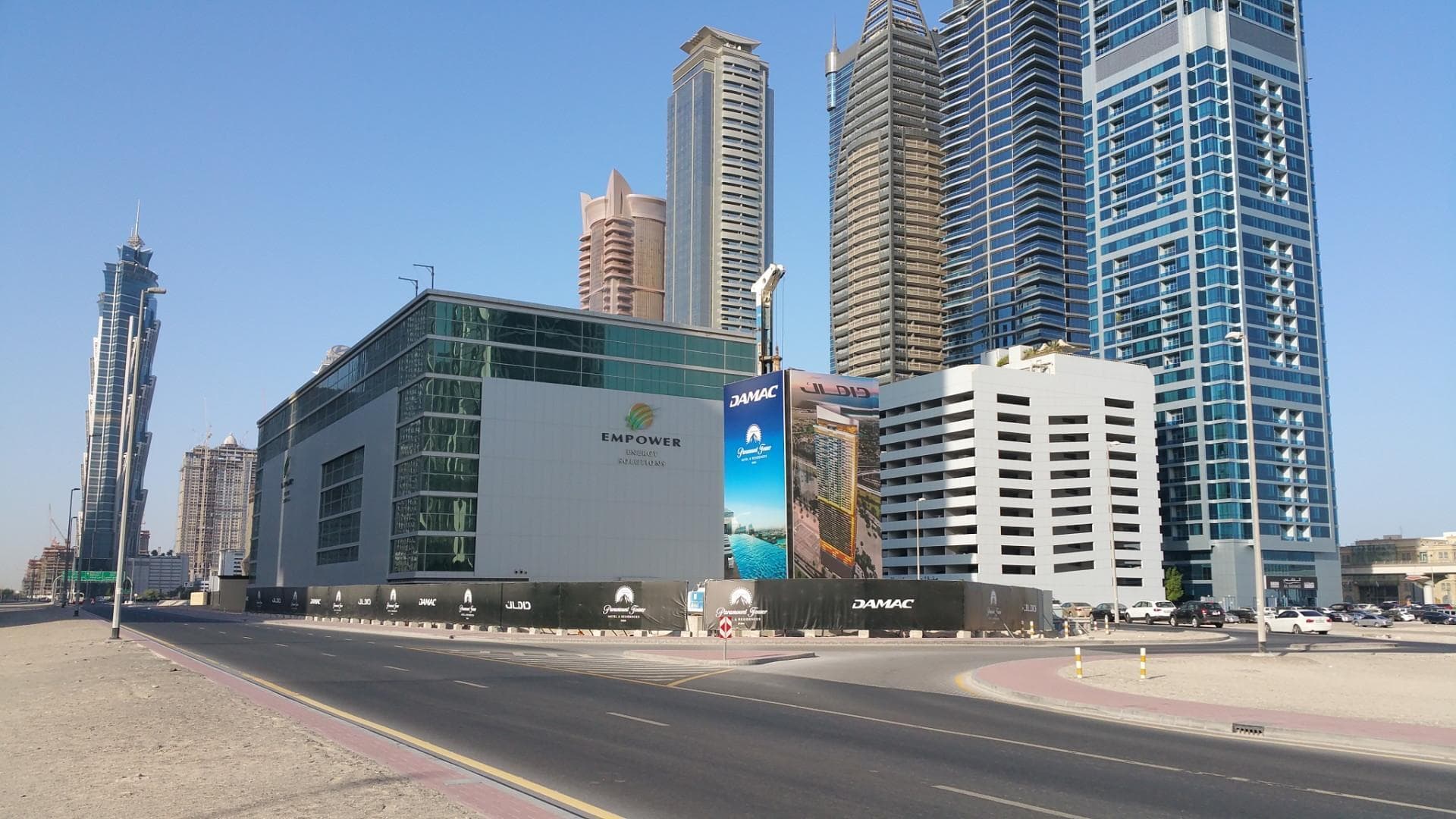Paramount Tower Hotel & Residences - Construction
