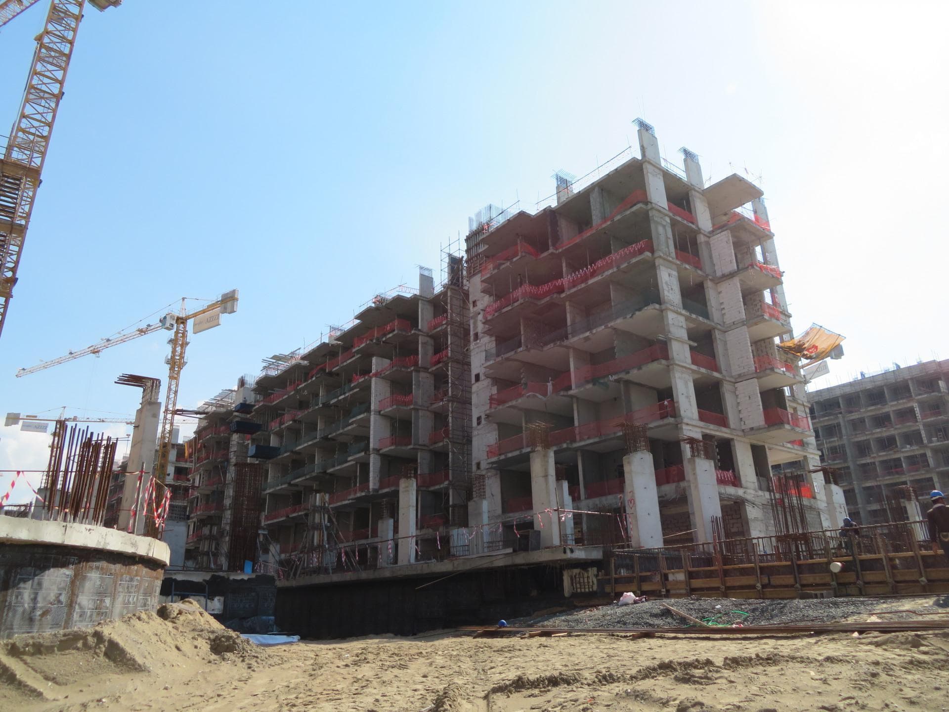 Riviera 15 - Construction
