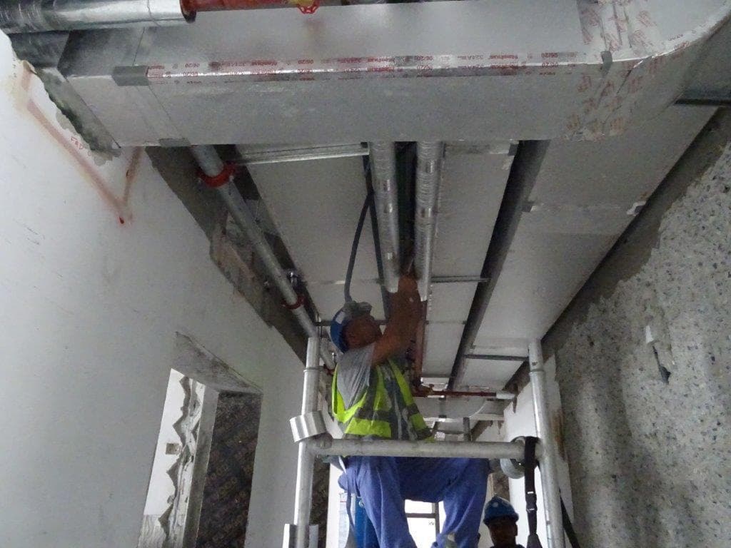 Riviera 36 - Construction