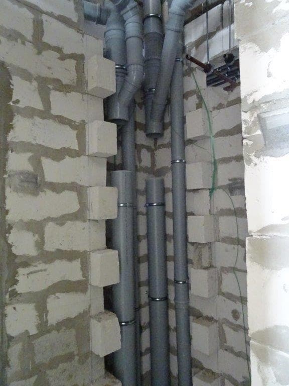Riviera 46 - Construction