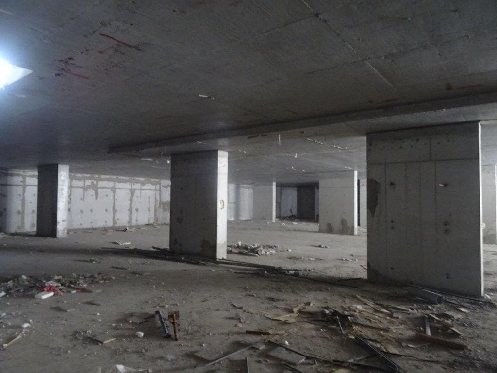 Riviera 44 - Construction