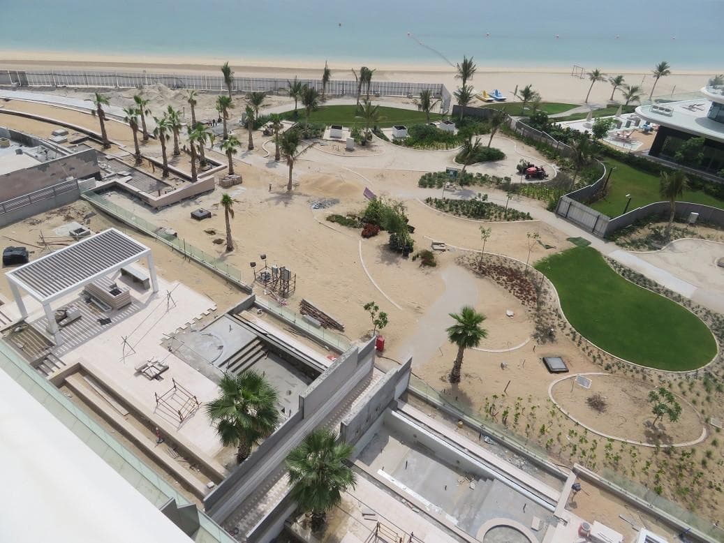 W Residences Dubai The Palm - Construction