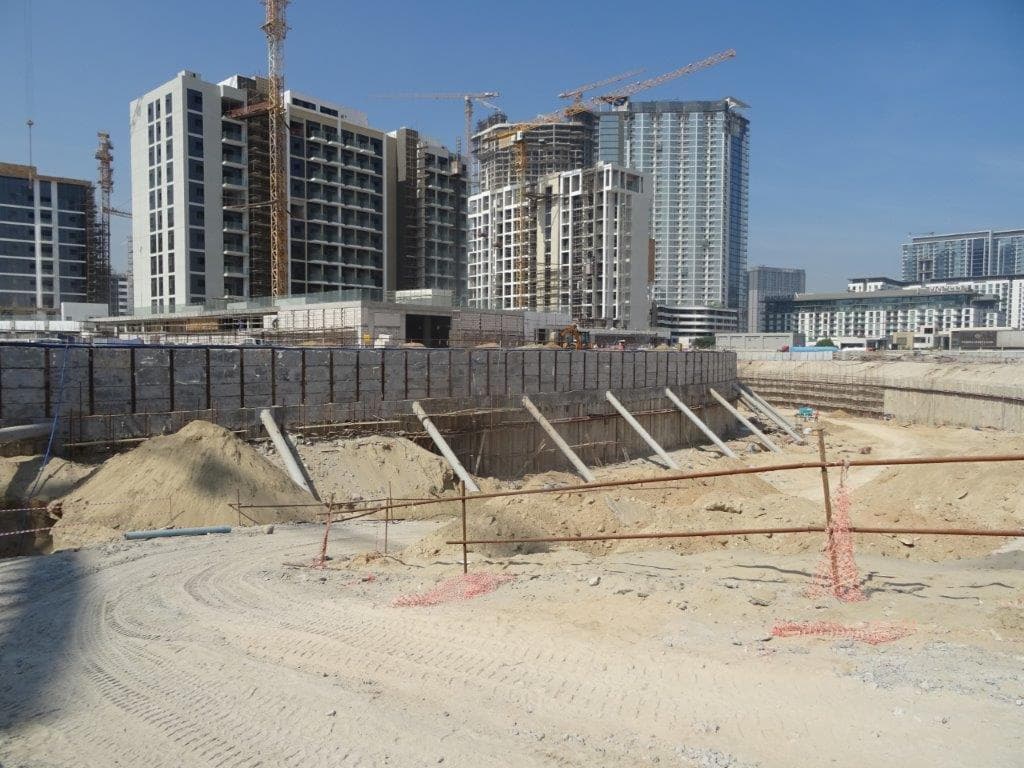 Riviera Beachfront - Construction