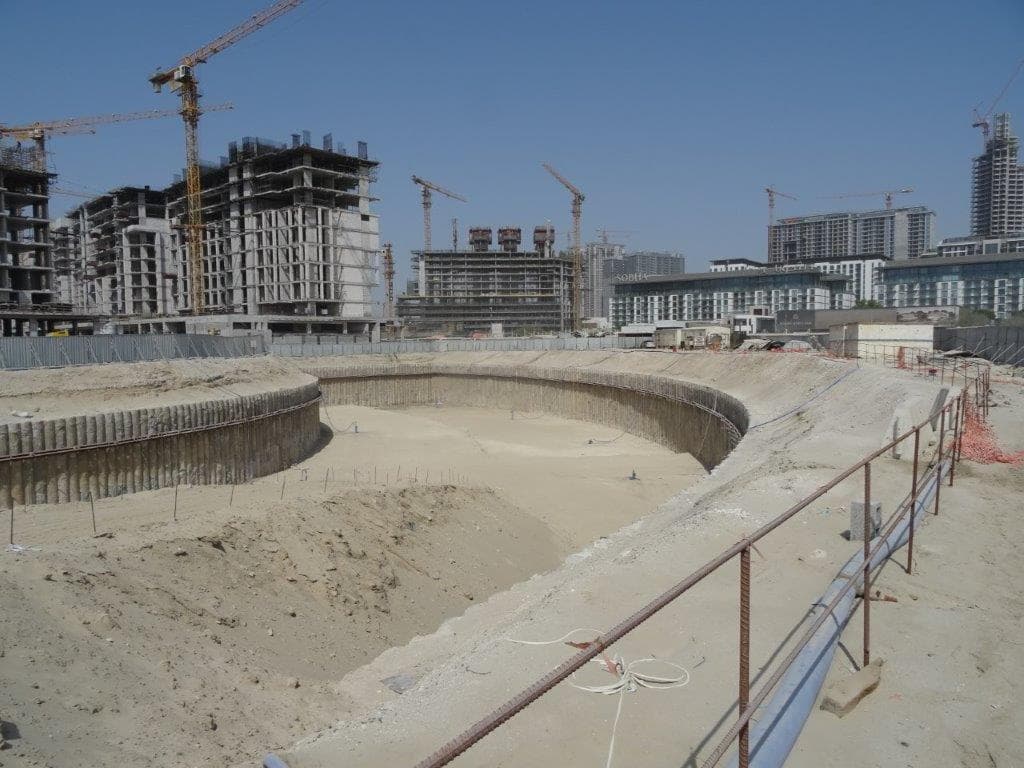 Riviera Beachfront - Construction