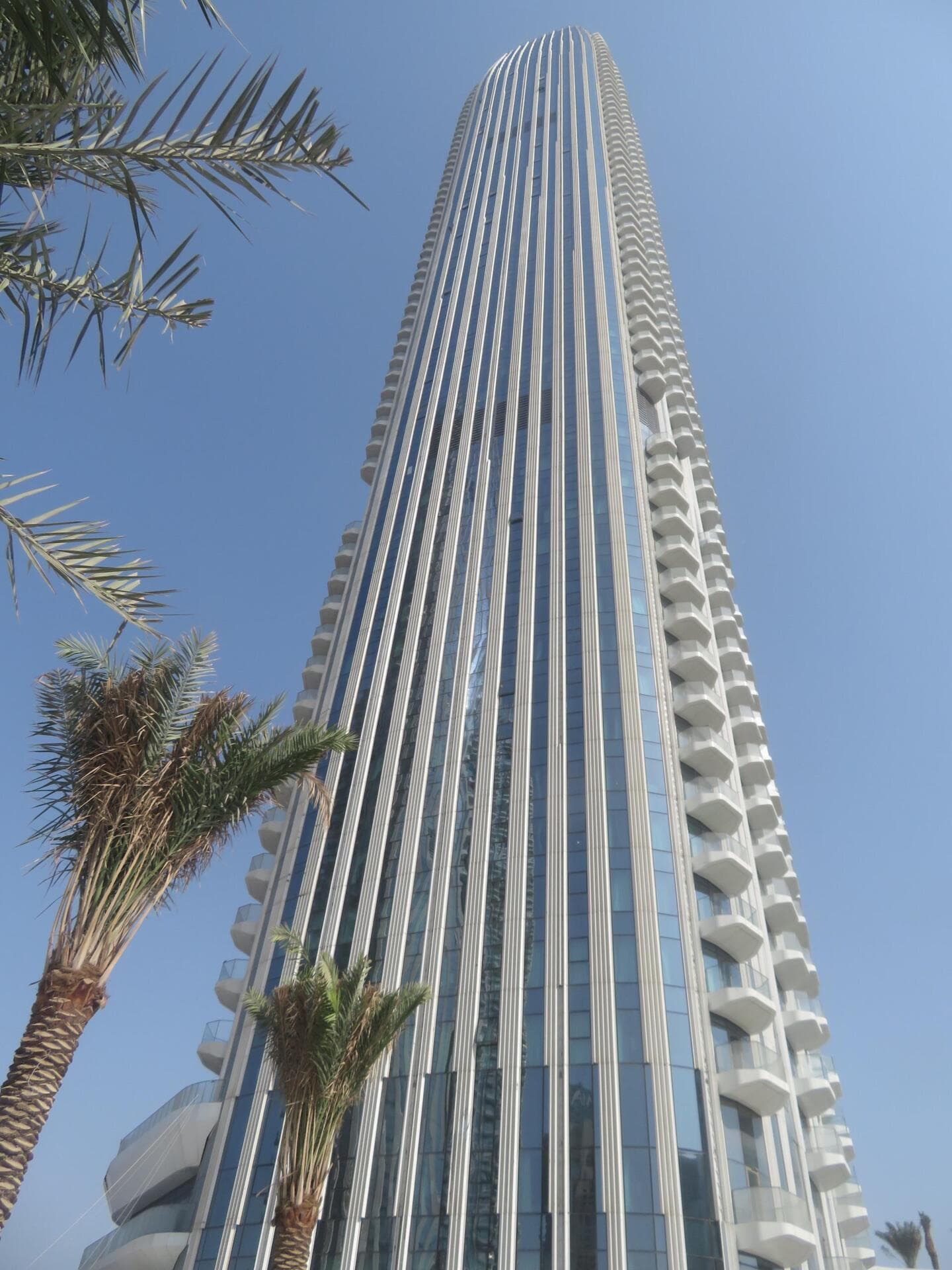 Address Harbour Point - Строительство