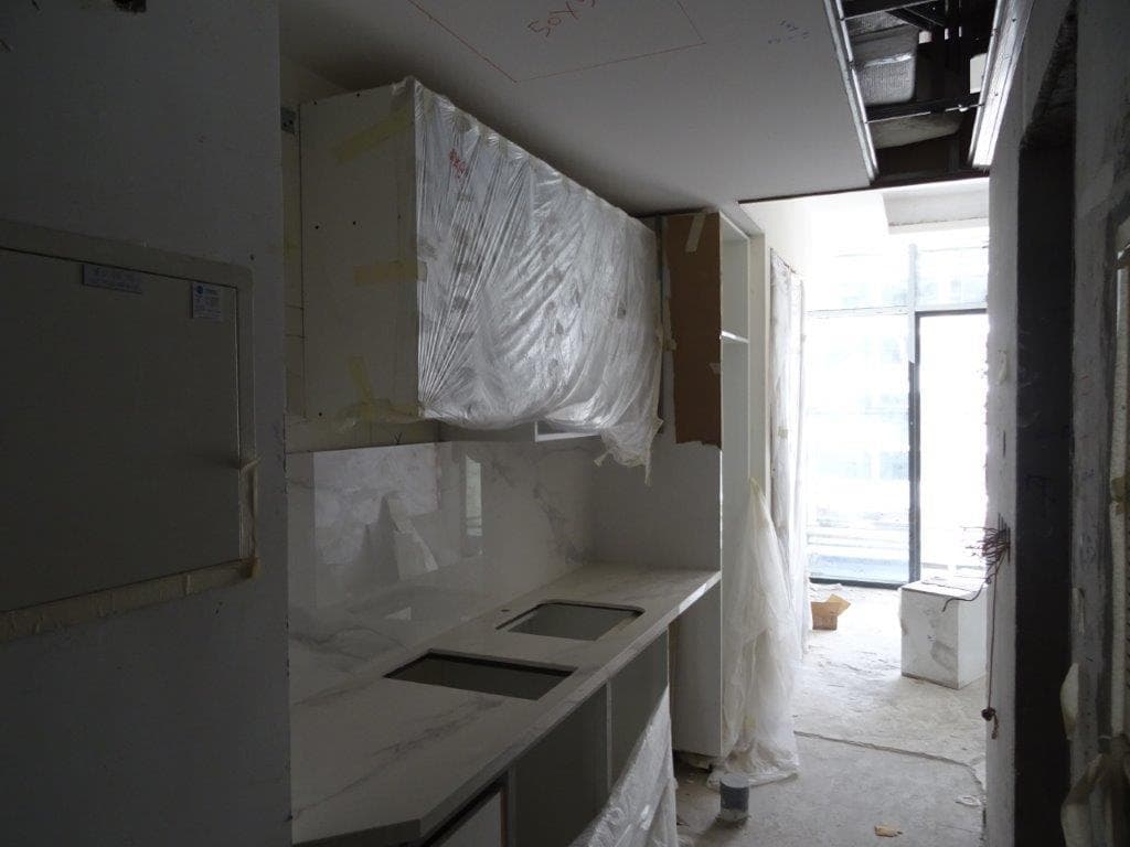Riviera 13 - Construction