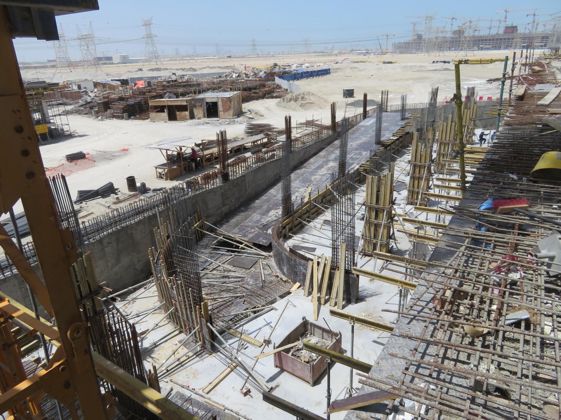 Riviera 13 - Construction
