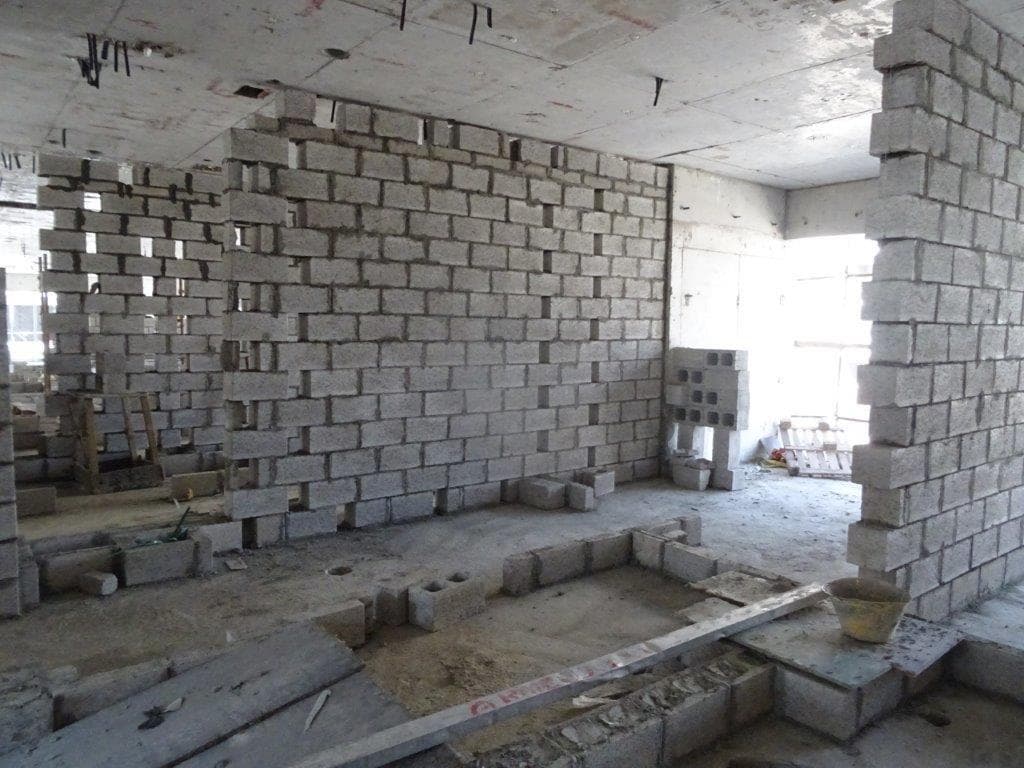 Riviera 42 - Construction
