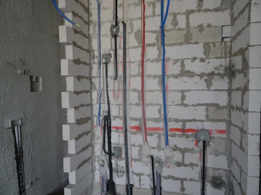 Riviera 47 - Construction