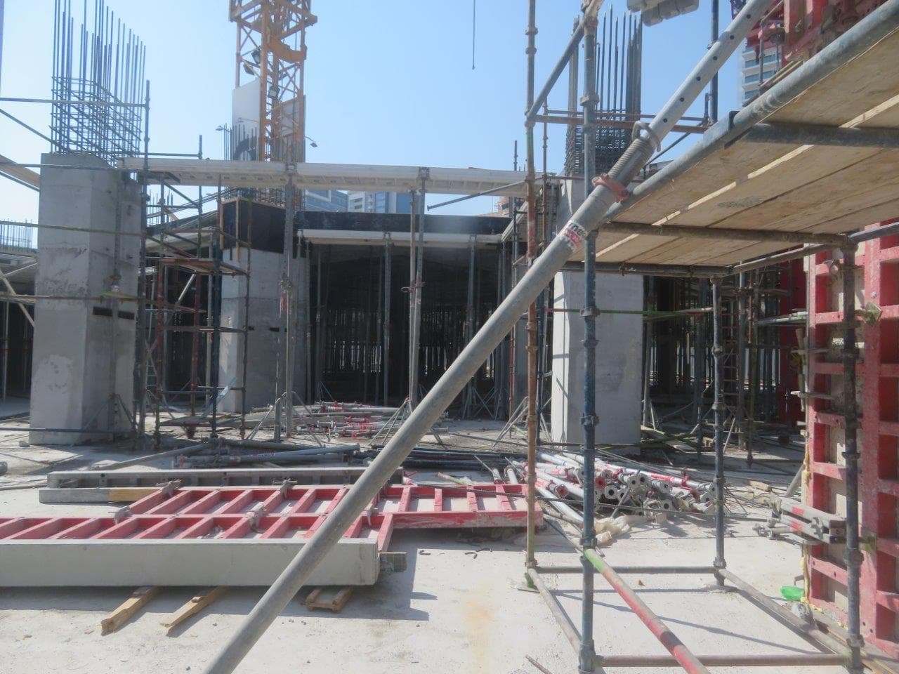The Paragon - Construction