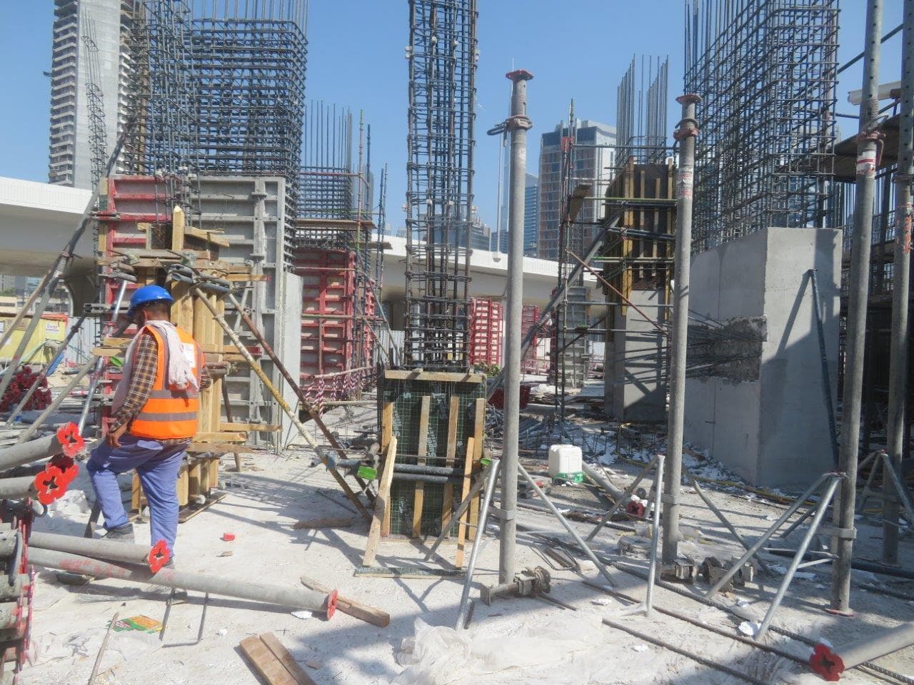 The Paragon - Construction