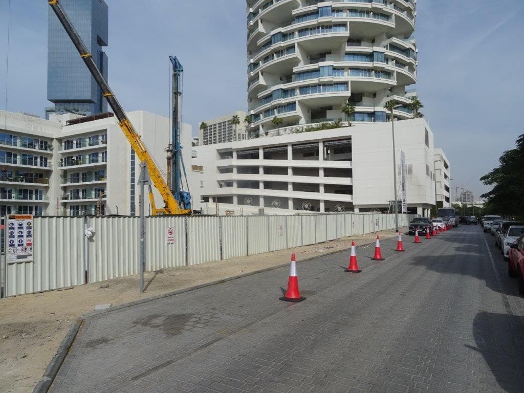 Views V - Construction