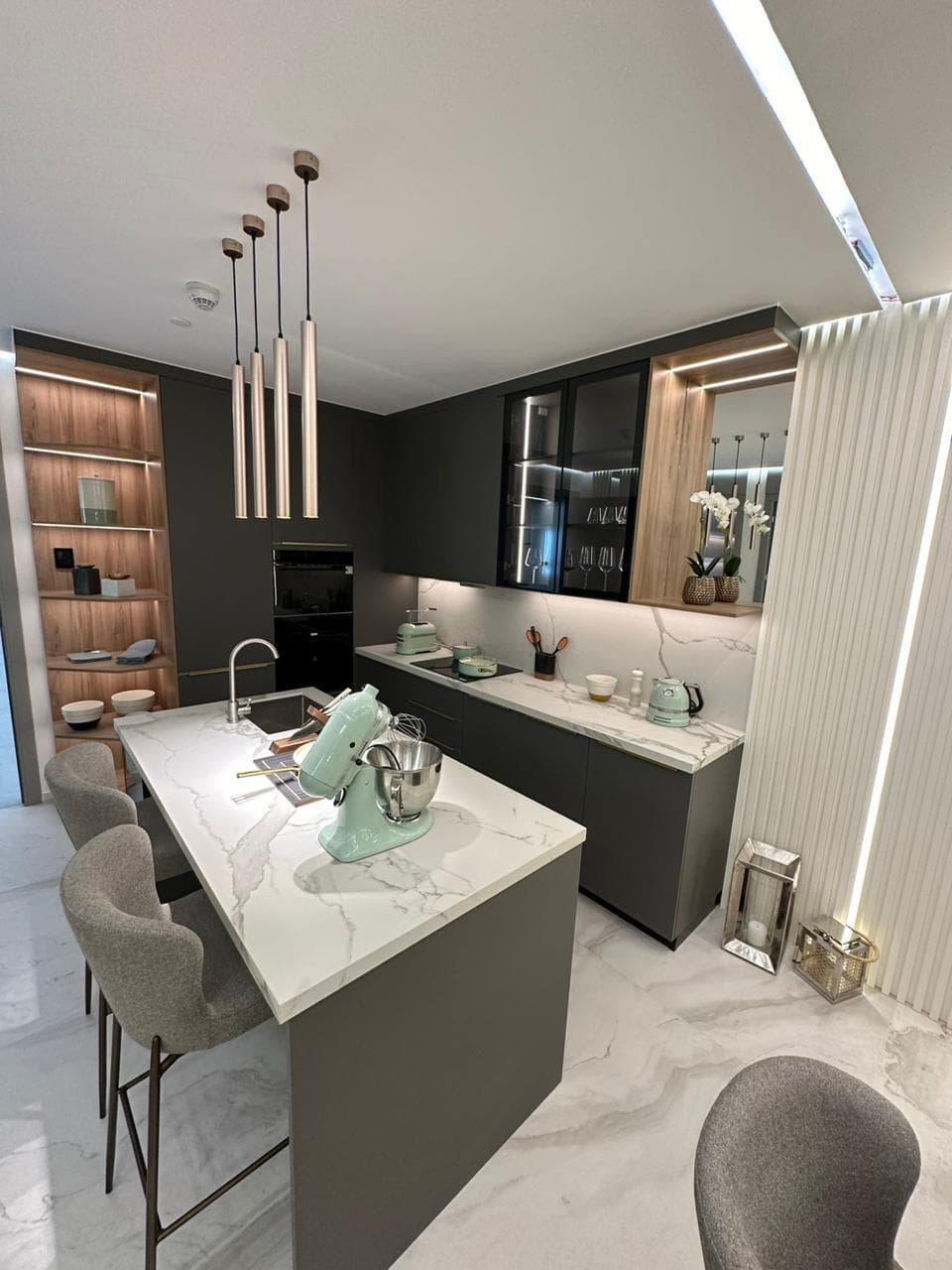 48 Parkside - Finishing