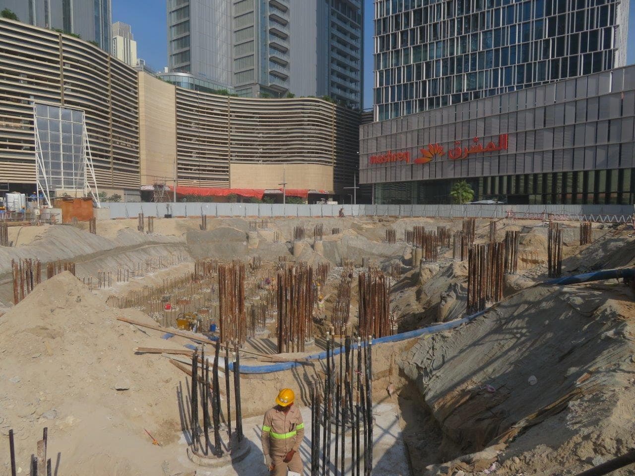 Elegance Tower - Construction