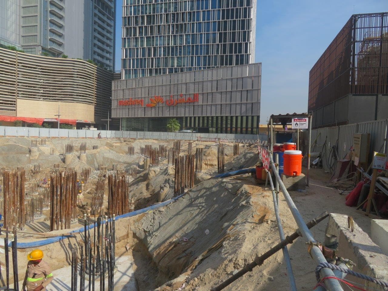 Elegance Tower - Construction