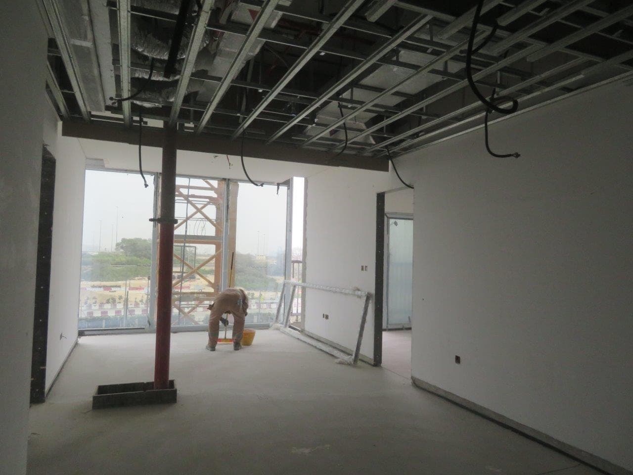 The Crest - Construction