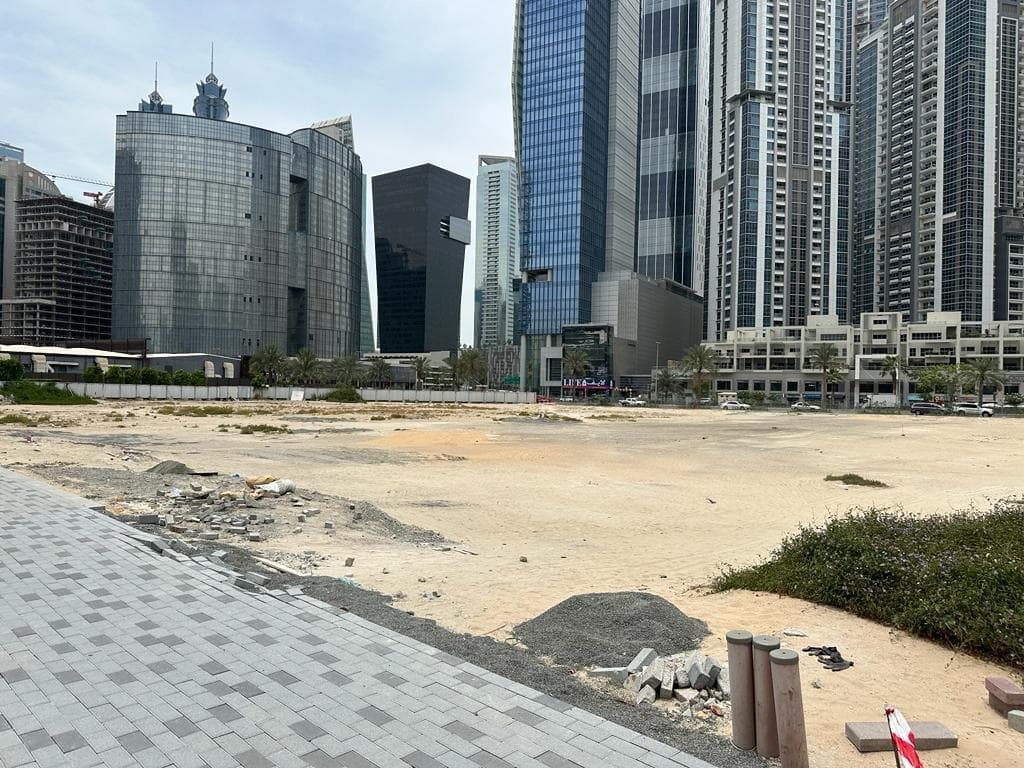 Bugatti Residences - Construction