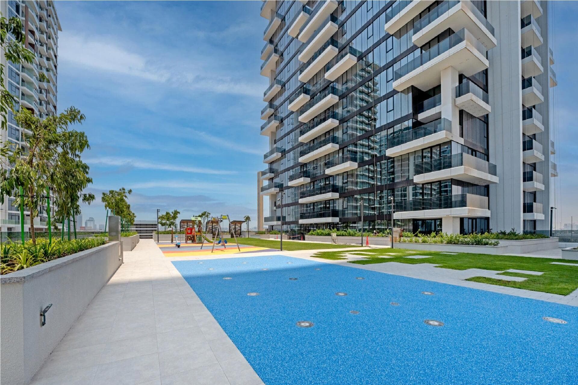 1 Residences - Photos