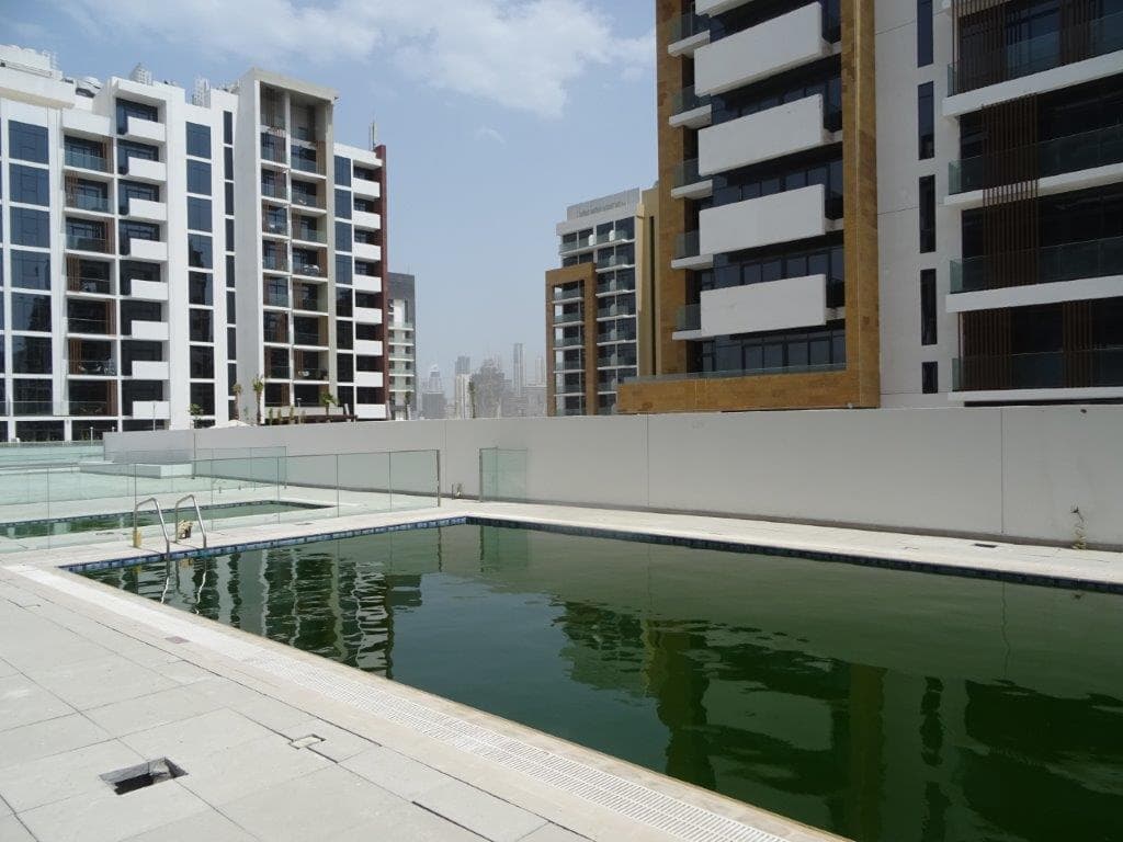 Riviera 15 - Construction