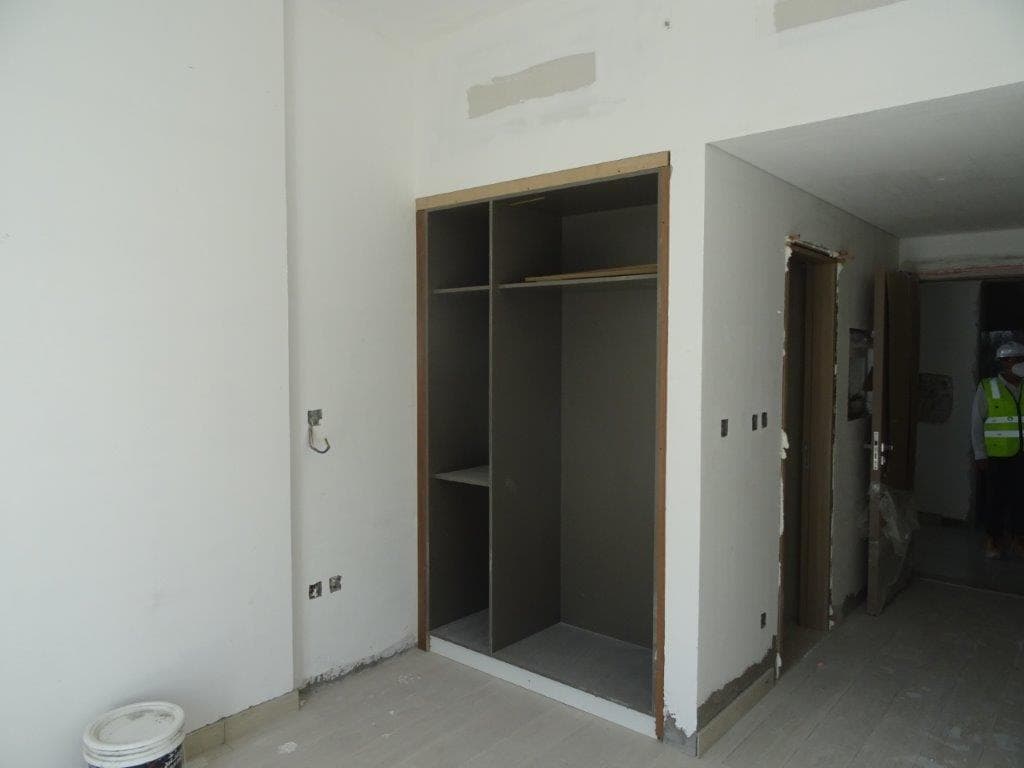 Riviera 47 - Construction