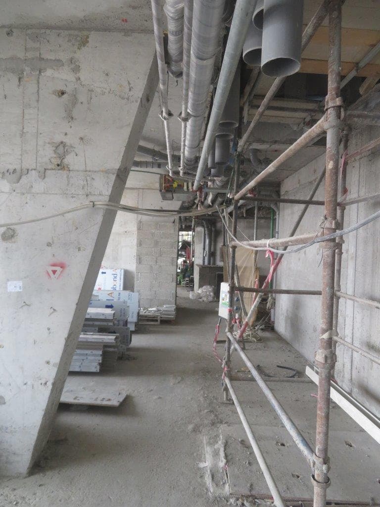 Regalia - Construction