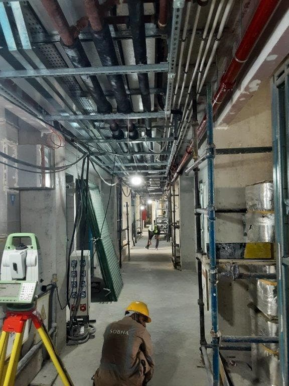 The Crest - Construction