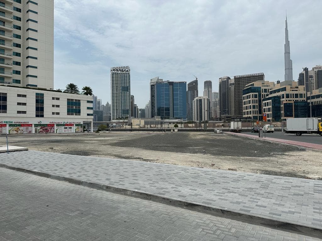 Canal Crown - Construction