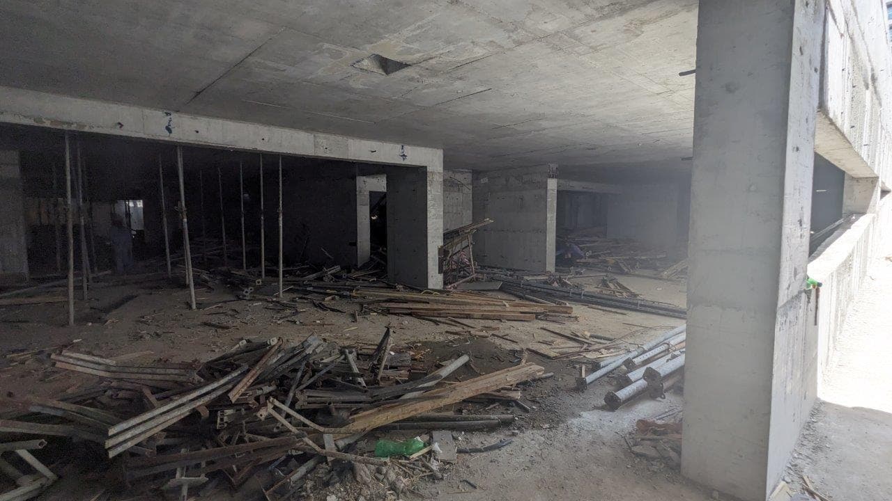 Royal Regency - Construction