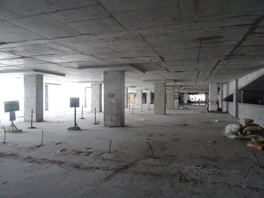 Beach Mansion - Construction