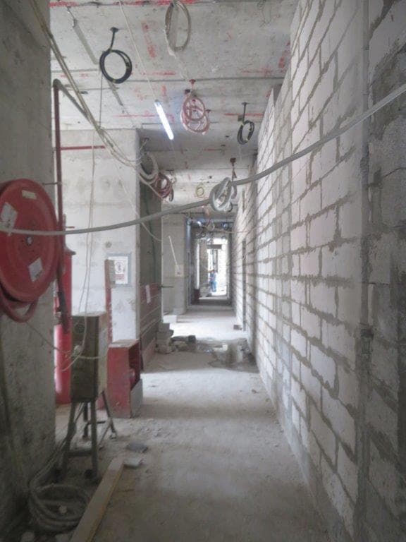 Peninsula One - Construction