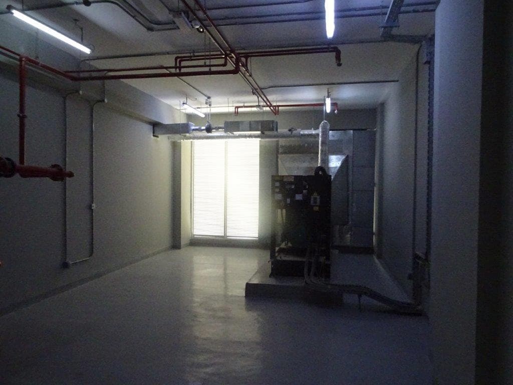 Riviera 32 - Construction