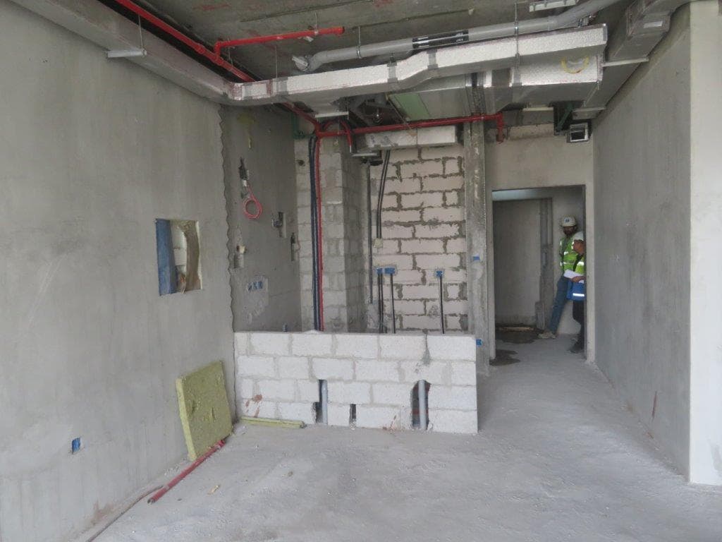 Peninsula One - Construction