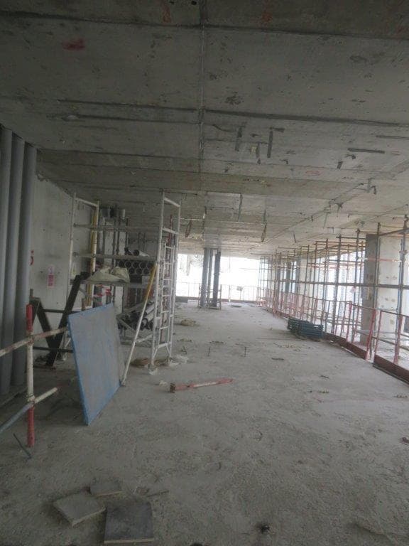 Peninsula One - Construction