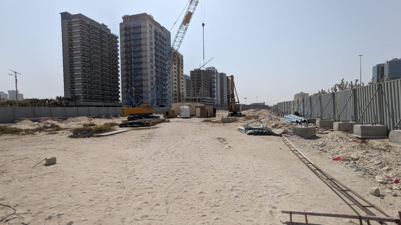 Azizi Grand - Construction